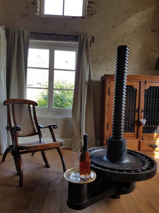 Les 7 Tilleuls - Gite Mesland Esterno foto